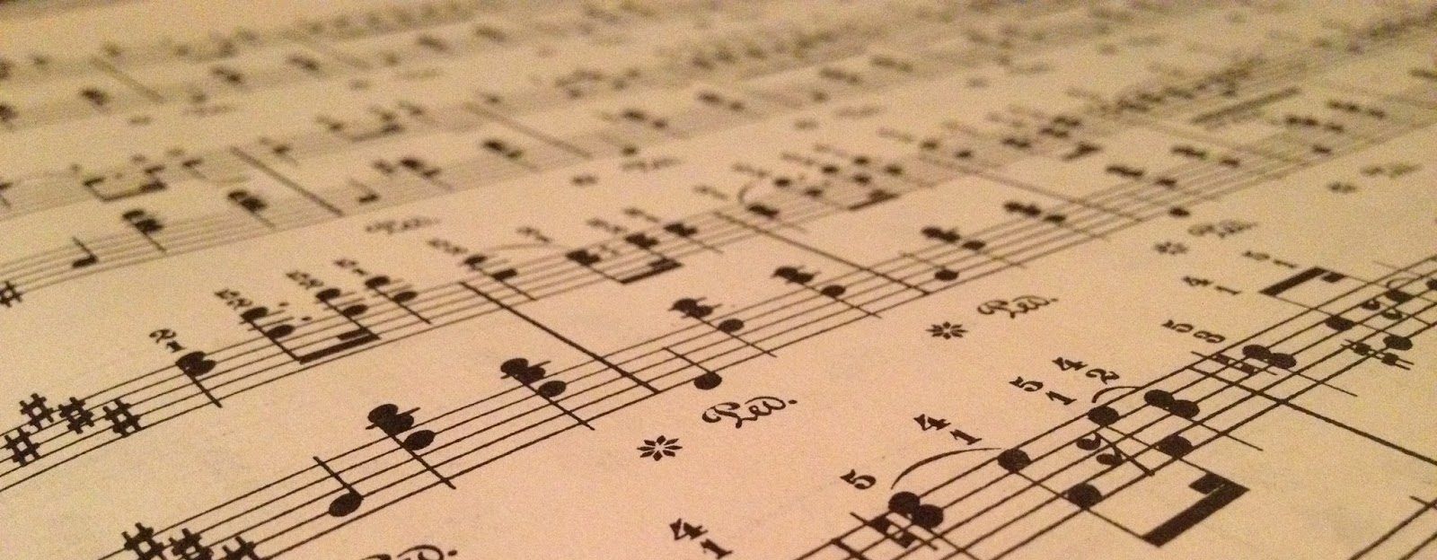 Sheet-Music-bg